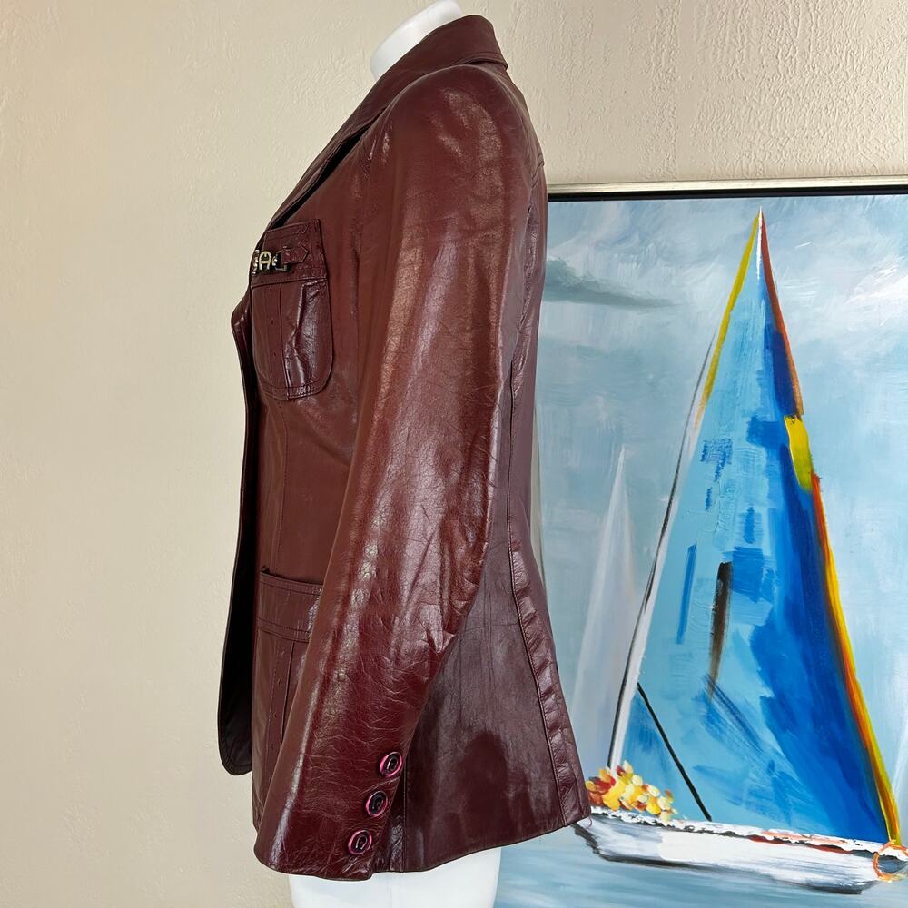 Vtg 1970s Etienne Aigner oxblood leather blazer Metal "A" size med - Picture 5 of 9